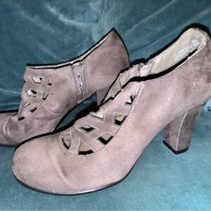 AEROSOLES Women’s US Size 7 M Gray Heels